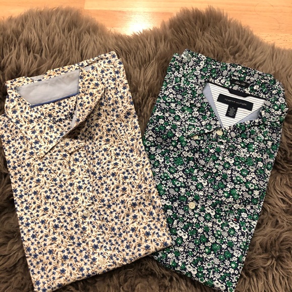 Set of 2 men’s dress shirts